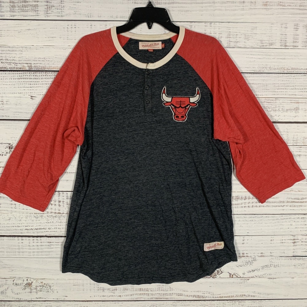 Mitchell Ness Chicago Bulls T Shirt NBA Mens XL Colorblock Raglan Sleeve